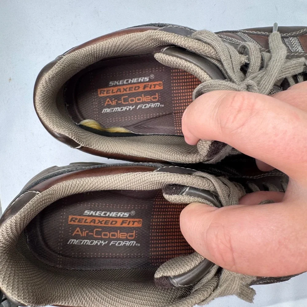 Skechers Relaxed Fit Oxford Mens 11 Brown Leather Sneaker Air Cooled Memory Foam